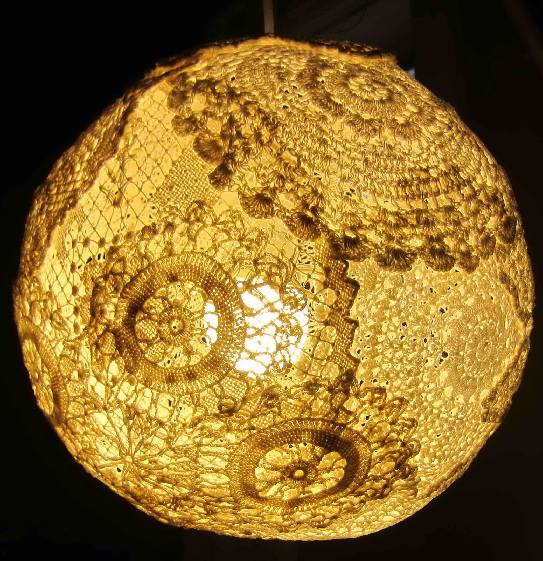 Doily Lamp