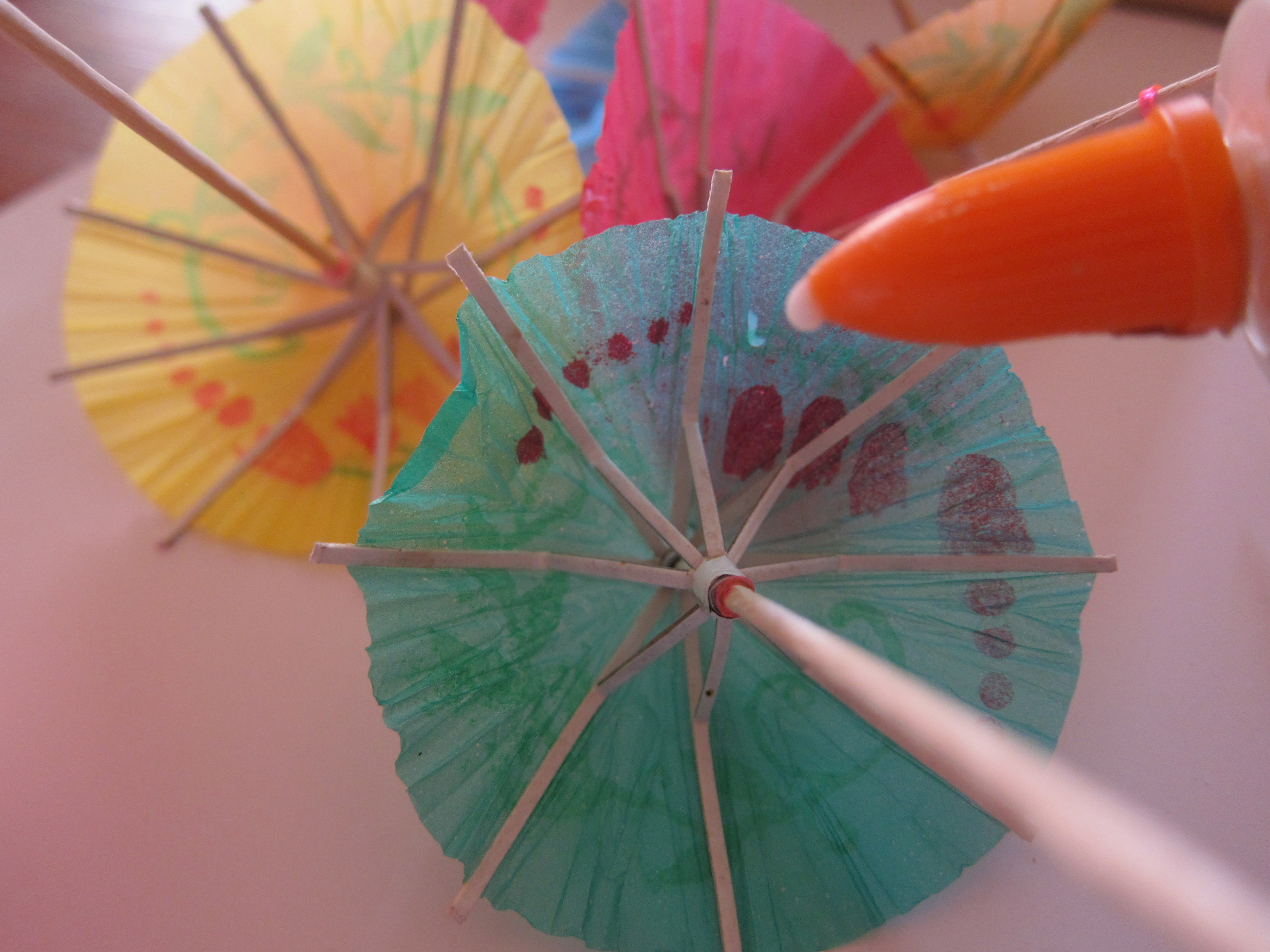 DIY Upcycled Cocktail Umbrella Lamp Greenmoxie™