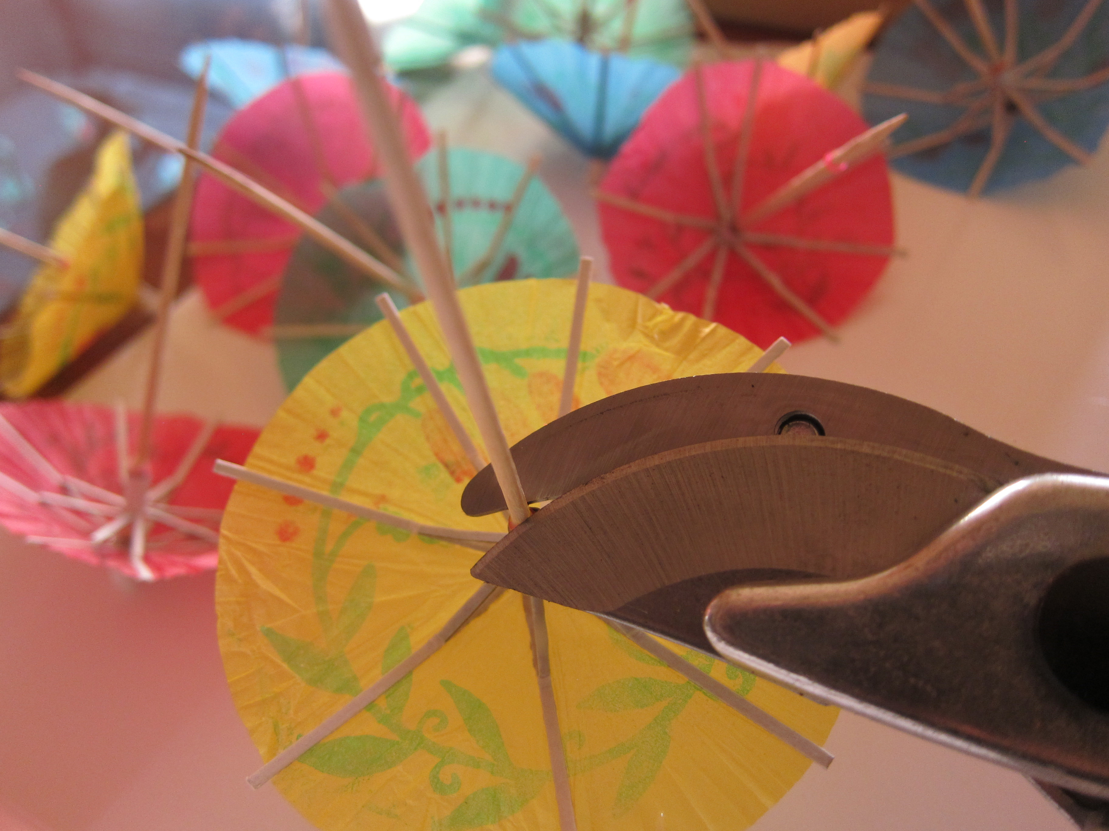 DIY Upcycled Cocktail Umbrella Lamp Greenmoxie™