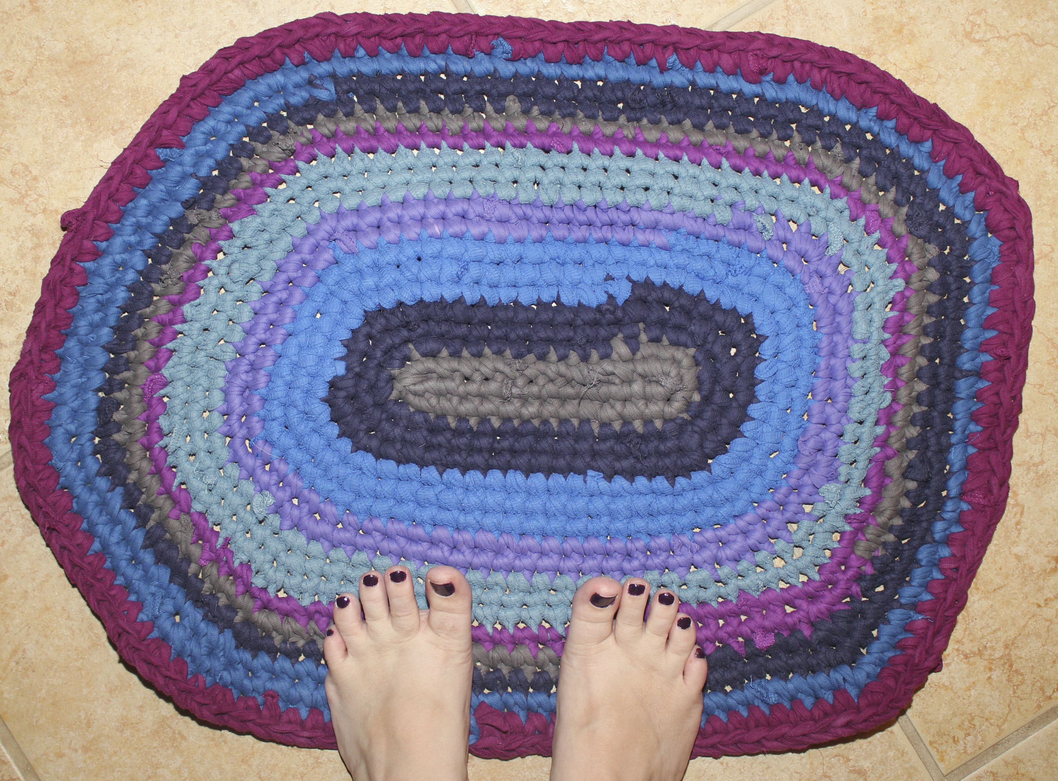 EcoFriendly and DIY Bathroom Mat Ideas